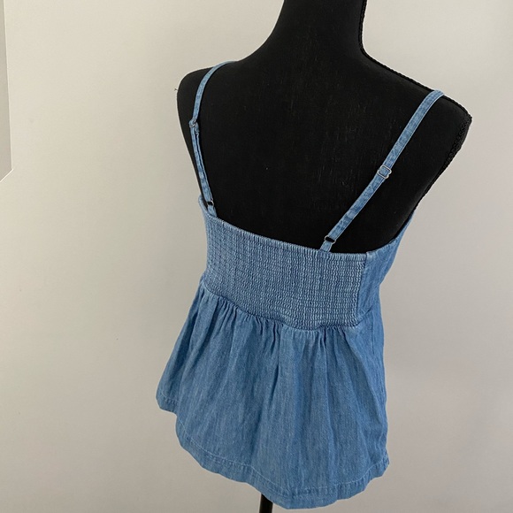 Chambray knotted-top tank - Picture 3 of 6